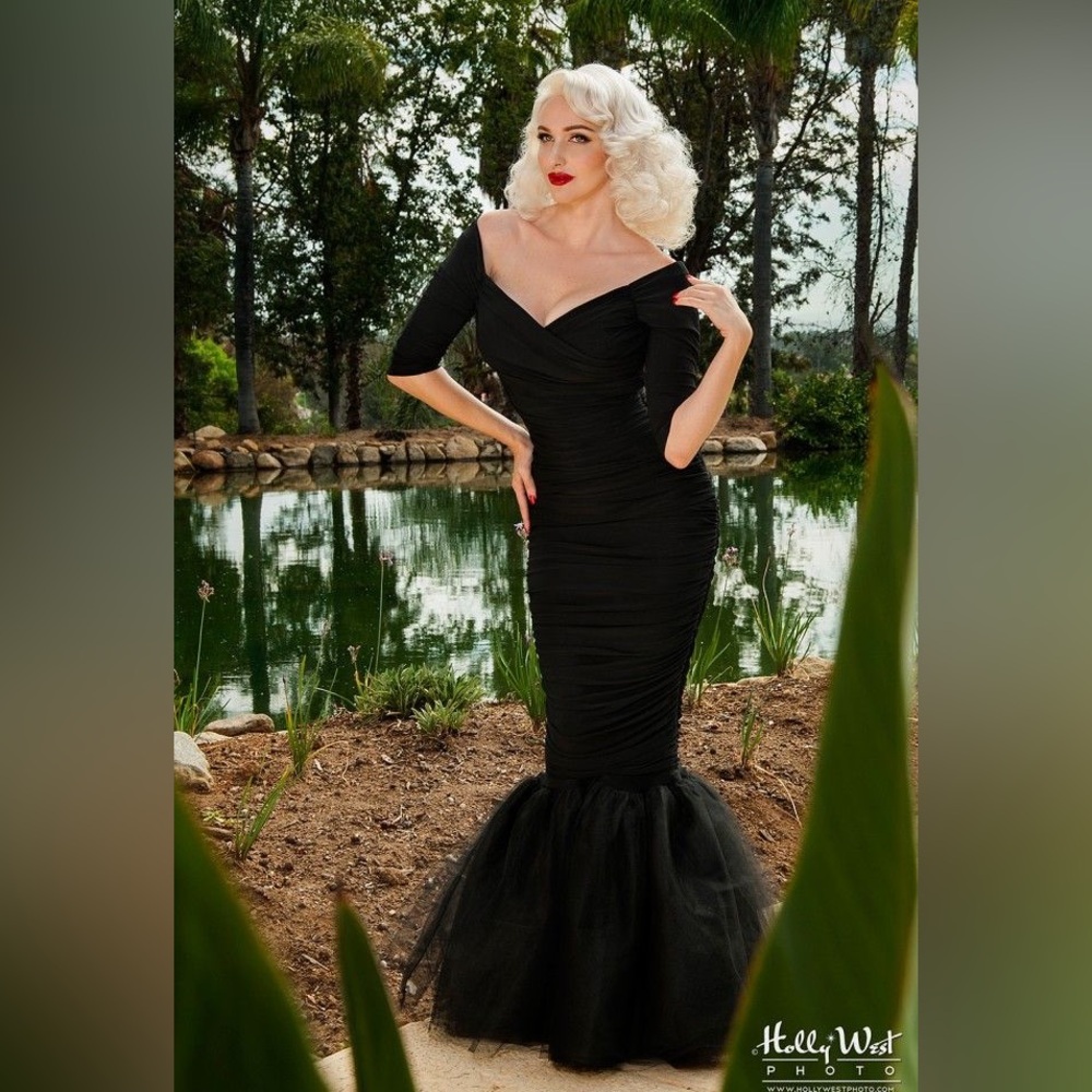 Laura Byrnes Pinup Couture S Elegant Black Evening Dress